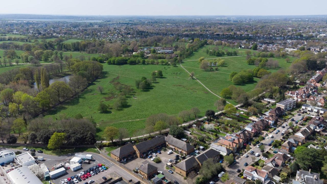 Teddington Lodge 외부 사진